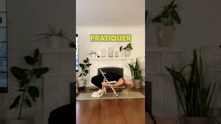 Le yoga avec la chaise est génial 🤩 Pratiquer en ligne avec moi virtuelyogasanteca youtubeshorts [upl. by Ettevi233]