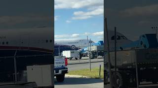 Airbus CC330 Husky pulling into the gate at Ottawa from Iceland aviation planespotting military [upl. by Mcdermott]