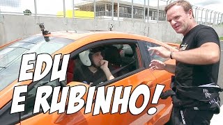 BRKsEDU e RUBINHO BARRICHELLO Pilotando um Honda Civic SI Coupe com o ACELERADOS [upl. by Eesdnil]