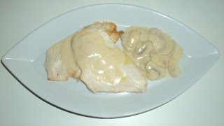 Pechugas de pollo con salsa de queso y champiñones [upl. by Loralie910]