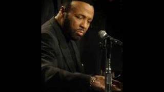 Andrae Crouch  To God Be The Glory [upl. by Reerg]