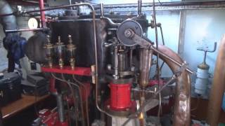 Stoommachine stoomsleepboot Jan de Sterke  Steam tug [upl. by Lehplar229]