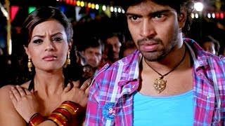 Gamyam Movie  Allari Naresh Saving Dancer Stunning Action Scene [upl. by Aeriell111]