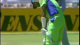 Joel Garner MOST Unplayable swing bowling  Against Pakistan 1982 [upl. by Nocam]