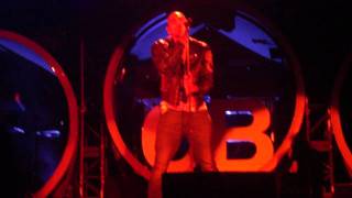 Chris Brown singing Next To You FAME tour 2011 [upl. by Edas]