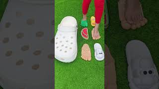 Super cool giant sandals 🦶🦶 Super cool crab slippers 🦀🦀🦀 slippers viral shorts trending [upl. by Ainoyek]