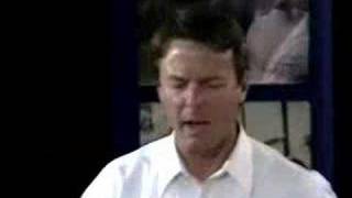 John Edwards Confronted About 911 and WTC7 [upl. by Hobart]