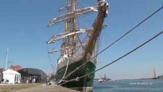 Alexander von Humboldt amp Lisa von Lübeck verlassen Travemünde 2014 [upl. by Cordy28]