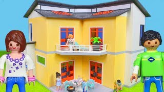 Playmobil Film deutsch Neues Puppenhaus für Playmobil Puppen  Kinderfilm  Kinderserie [upl. by Beatrisa]