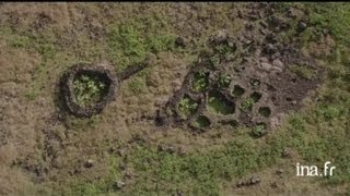 Chili Île de Pâques  jardins clos  archive vidéo INA [upl. by Normandy]