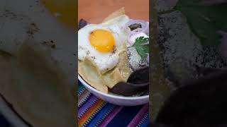 Deliciosos chilaquiles con huevo ¡Con solo 5 ingredientes  Recetas de desayunos  Cocina Vital [upl. by Boone]