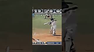 thala vs flintoff fight 2005 ind vs eng test seriescricketindvsengcricketipl [upl. by Blankenship]