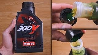 Motul 300v 10W40 Factory Line Double Ester original oil engine show [upl. by Saraiya]