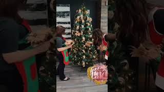 Decorating your Christmas tree with ribbon let me show you how ohsoperfectlyposhdesign [upl. by Lebezej]