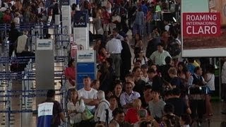 Las causas de la sobreventa de pasajes aéreos y el derecho de los consumidores [upl. by Haizek]