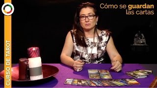 Cómo se guardan las cartas del Tarot  Lección 3 [upl. by Yregram584]