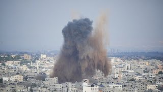 Israel destrói arranhacéus em Gaza onde havia alegadamente instalações do Hamas e Jihad Islâmica [upl. by Reames]