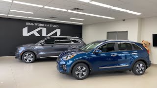 LIVE 2022 Kia Sorento PHEV vs 2022 Kia Niro PHEV [upl. by Poland]