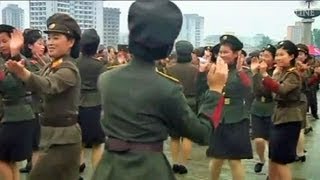 Lets dance Nordkoreaner Tanzen für den Diktator  DER SPIEGEL [upl. by Taran138]