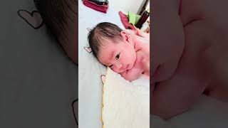 Massage cho em bé baby xuhuong cute cutebaby funny viralvideo massage [upl. by Aryek]