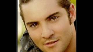 David Bisbal  Esta ausencia [upl. by Ezar]