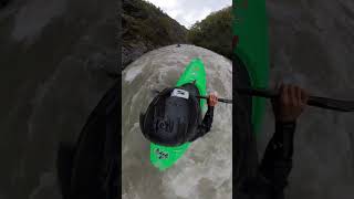 How to move in the wavetrains with a kayak [upl. by Montagu]