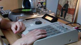 MPC 2000 XL  Whos World Is This  MAARTN Beats [upl. by Mohl181]