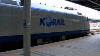 Korail 8262 leaving Dongdaegu station [upl. by Saturday681]