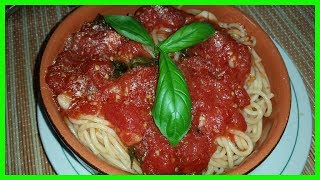 Spaghetti pomodoro e basilico  Le ricette di Zio Roberto [upl. by Redlac]