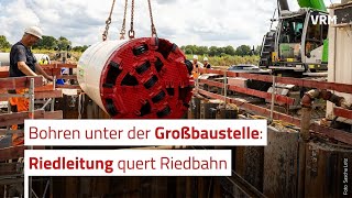 Bohren unter der Großbaustelle Riedleitung quert Riedbahn [upl. by Aynek]