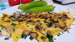 طريقة تحضير أومليت البيض بالفطر المشروم و الجبن سهلة و سريعة Omelette aux champignons facileamp rapide [upl. by Seuqcaj]