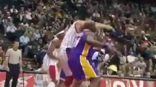 Shaquille ONeal vs Yao Ming [upl. by Baird]