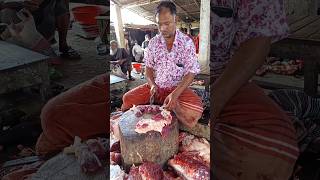 Cheapest cuts of beef shorts cheapestcuts cutsofbeef meatcutter ribsteaks differentcuts [upl. by Enitsirhc]