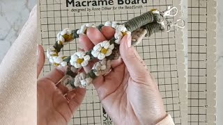 Tuto porteclé macramé fleur  Débutant [upl. by Namialus196]