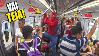 DANÇANDO NO METRÔ VESTIDO DE HOMEM ARANHA [upl. by Ahsemed995]