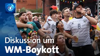 FußballWeltmeisterschaft in Katar Diskussion um WMBoykott in Kneipen [upl. by Anirda]