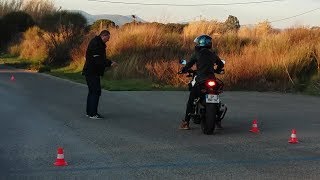 Premier cours moto  Permis  Chutes Bref je suis une motarde [upl. by Arolf]