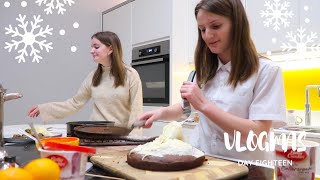 BAKING WITH AIMEE AND TILLIE  VLOGMAS 2023 🎄  The Radford Family [upl. by Revolc]