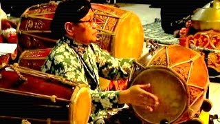 SAMPAK SLENDRO MANYURO  Playing Kendang  Drum  Javanese Gamelan Music HD [upl. by Mayram]