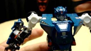 Hunt for the Decepticons BREACHER EmGos Transformers Reviews N Stuff [upl. by Fronniah]