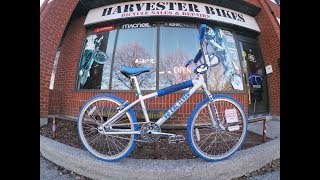 2018 SE So Cal Flyer 24quot Cruiser BMX Unboxing  Harvester Bikes [upl. by Nosiram]