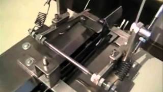 Masina za secenje sljiva  Cutting machine Plum  Maшина за сечење шљива [upl. by Mohandis]