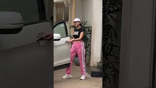 Sara Ali Khan In Juhu [upl. by O'Meara]