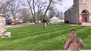 How To Fertilize The Lawn  Apply Lawn Fertilizer [upl. by Hendricks]