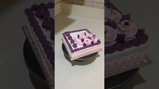 Beautiful cake decoration cake cakedecoratingtutorials birthdaycake viralshort [upl. by Emanuela]