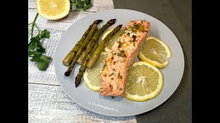 Salmone con asparagi al forno [upl. by Anegue125]