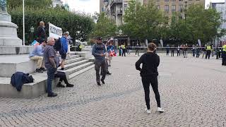 Stram Kurs spiller fodbold med koranen Stortorget Malmø 28 august 2020 [upl. by Ignacius]