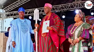 SEYI MAKINDE PRESENTS STAFF TO OBA GHANDI AFOLABI OLAOYE SOUN OF OGBOSMO LAND [upl. by Iatnahs]