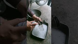 Suzuki GS 150  carburettor cleaning [upl. by Stoecker]