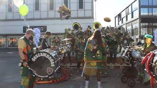 Guggenmusik Descampados Zug Fasnacht Zug 1622023 [upl. by Aynos79]